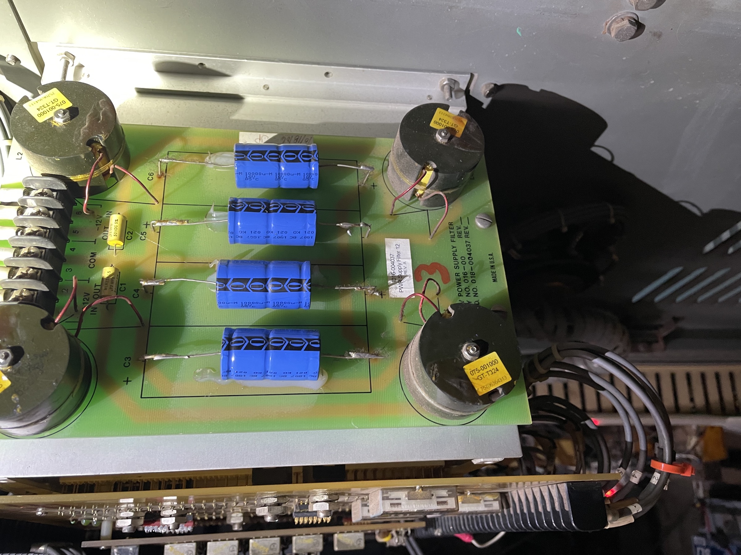 Power supply filter board